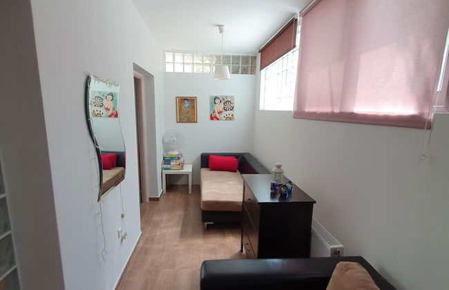 Apartment in Loutra Elenis With Garden - Foto 2