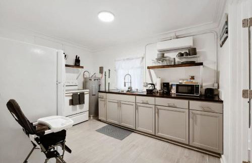 Clubhouse Cozy fast Wi-fi 6 min from Downtown - Foto 12