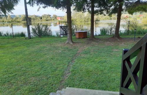 Domek letniskowy nad stawem Temeszów Bieszczady - Foto 3