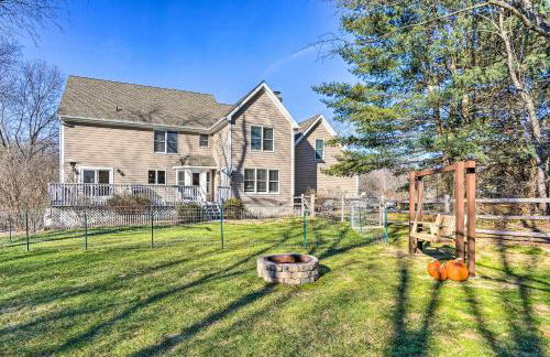 Pet-Friendly Beacon Area Vacation Rental 6 Acres - Foto 37