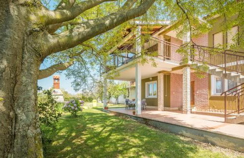 2 Bedroom Nice Apartment In Lovrecica - Foto 6