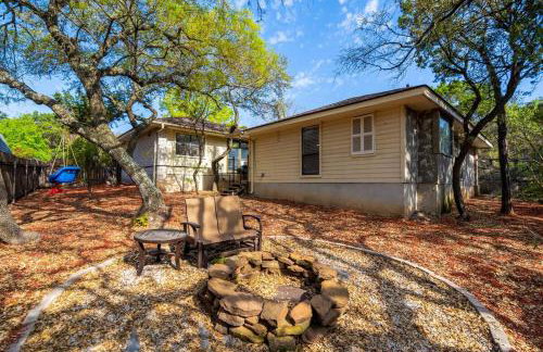 The Corniest Property in Texas ♥ 4 BR ♥ 1/4 Acre ♥ - Foto 55