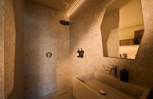 Suite atypique - Jacuzzi spa privé, en centre ville de Cognac - Foto 14