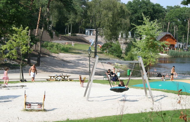 Modern Holiday Home Near Brunssummerheide - Photo 12