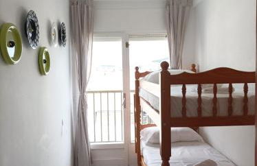 Bright Apartment with Two Balconies and a Seaside Pool - Foto 17