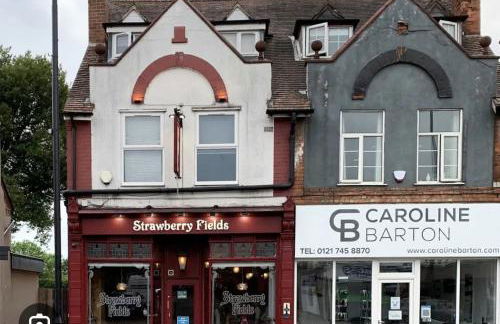 #81 Stylish Top Floor - for 2 - 10 mins to Brueton Park - " Perfect for Business Traveler and Couple - Free Parking" - Foto 16