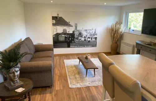 Wood Lodge - Photo 8