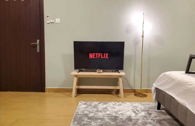 not Available for Booking - Photo 2