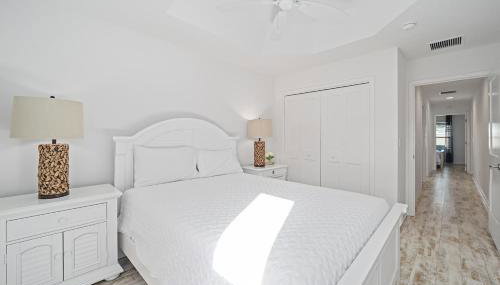 Spacious 3BR in Alden Bungalows with Golf Cart, Fully Fenced - Foto 3, wardrobe