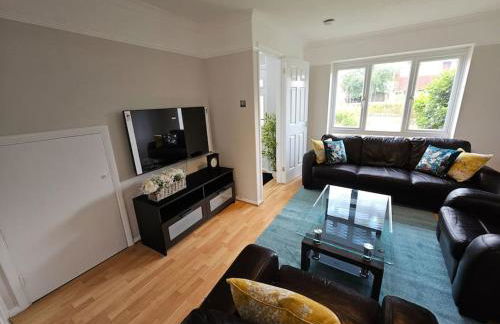 Delightful home in serene locale - Foto 1