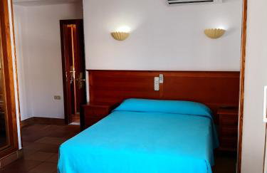 Apartamentos Leonor Carihuela - Photo 5
