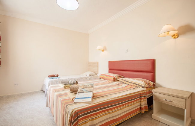 Pool and Sea, charming Merill Apart 5 - Foto 13