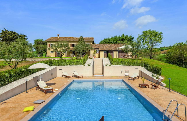 Inviting Holiday Home in San Costanzo With Swimming Pool - Foto 45