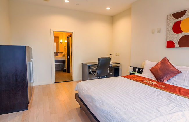 TENTEN Wilshire - Official - Photo 1