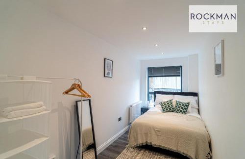 Royal Oak Apartments 1 - Free Van Parking - 2 Bedroom Apartment - 2 bathrooms - Sleeps 6 - Perfect for Contractors - Fast Wi-fi - Foto 4