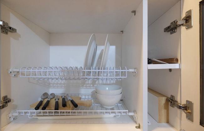 Cozy and Simple Living Studio Apartment at Cinere Resort - Photo 9