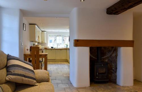 Glimsters Cottage - Photo 3