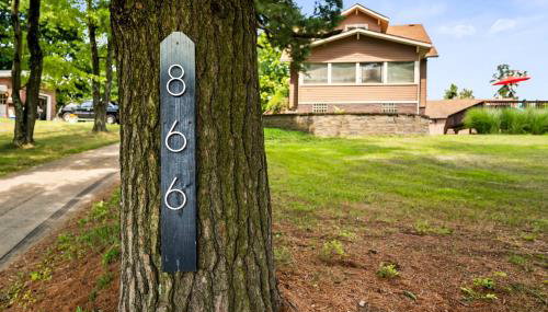 Cheerful Home with Fire Pit where Sleeps 8 - Foto 3, Garden