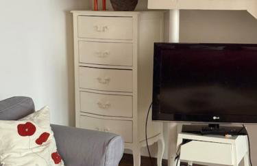 Paris Eiffel Tower et Disney apartments, parkings gratuits et sécurisés, 10 minutes métro to Paris - Foto 23