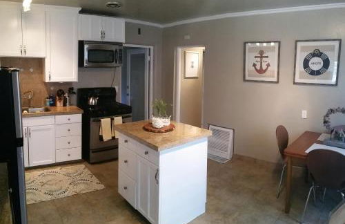 Cowell's Beach Retreat - steps to beach, restaurants, wharf, Boardwalk, shops, fast wifi, surf-in surf-out - Foto 41