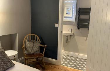 Min-Y-Fford sleeps 6 plus pet - Foto 10