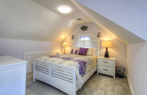 Belltown Retreat - Photo 2