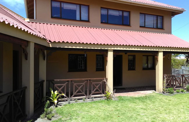 Come an Enjoy Cape Towns Best Kept Secret Kleinmond, 2 Hours From the City - Photo 19