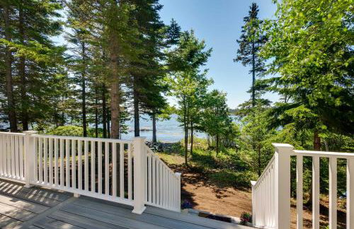 Oceanfront Prospect Harbor House w/ Deck, View - Foto 4