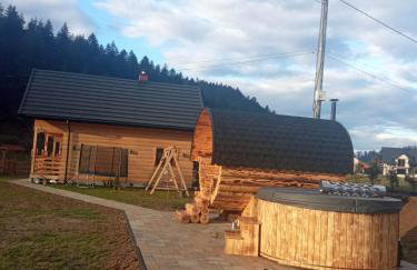 Domki nad rzeką w Komańczy - Foto 12