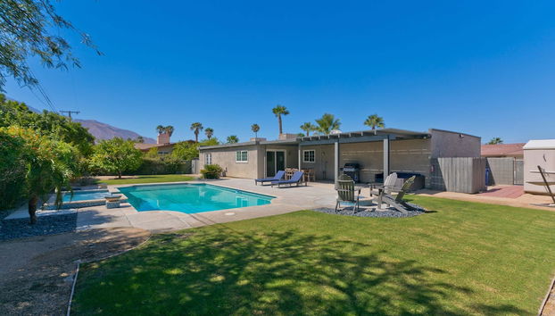 Relax at the 3BR Tranquil Oasis in Palm Springs - Foto 2, Habitación