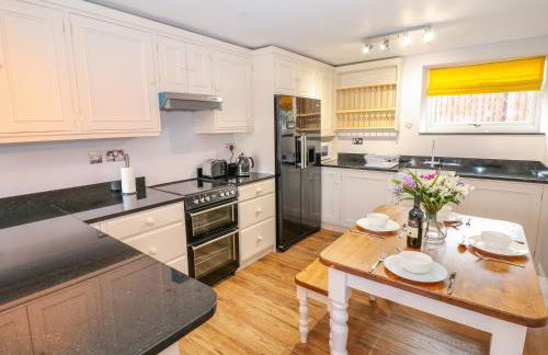 Monk's Cottage - Photo 15