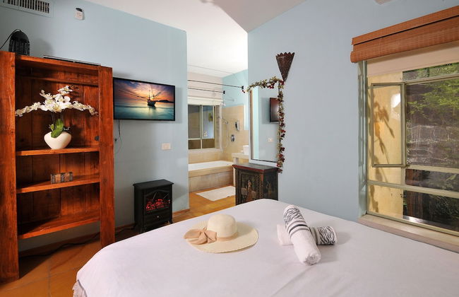 Love & Lemons - Photo 3