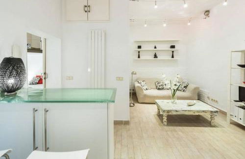 Stylish Loft at Madrid's Heart, Chueca - Photo 59