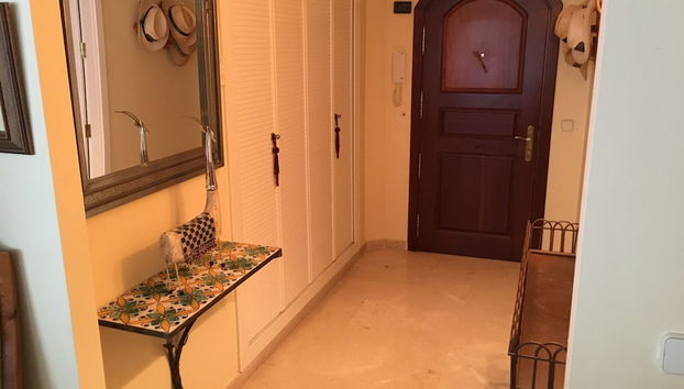 Entrada (vista interior)