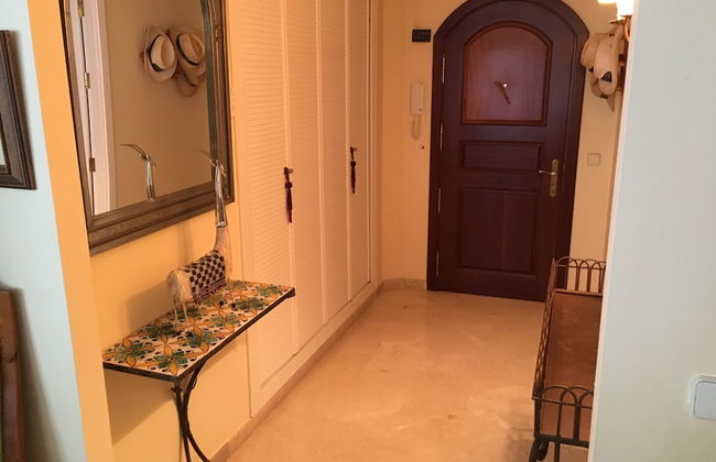 Luxury Apartament in 5 Star Urbanización - Photo 3