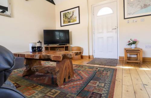 White Hart Stables - Photo 10