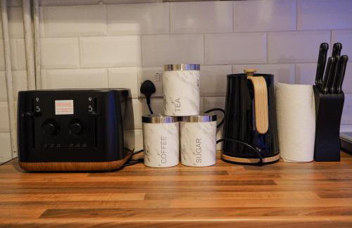 Modern 2-Bed House Free Parking Contractors & Families Friendly Rotherham - Foto 27