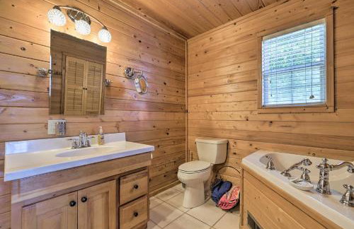 House with Dock and Slide Situated on Lake Sinclair! - Foto 14