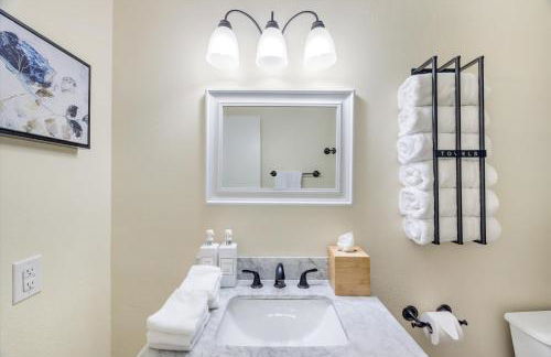 Stylish home with pool and spa - Foto 15