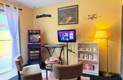 Large 3BR Home for Families and Work Stays With Fast WIFI - Foto 38