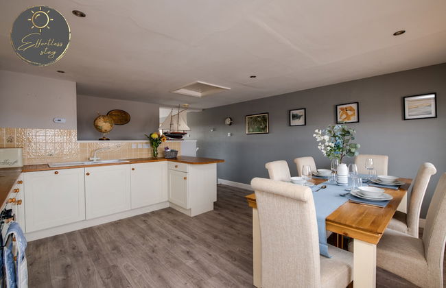 Leeward House - Photo 24