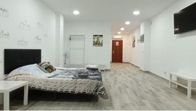 Super Estudio 01 "a pasos de la Estación Renfe" - Photo 3