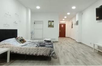 Super Estudio 01 "a pasos de la Estación Renfe" - Photo 3