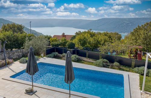 Villa Targeto with Sea View - Foto 37