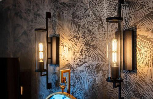 Lux Manor Sleeps 30 - Pool Sauna Hot Tub Cave - Foto 42