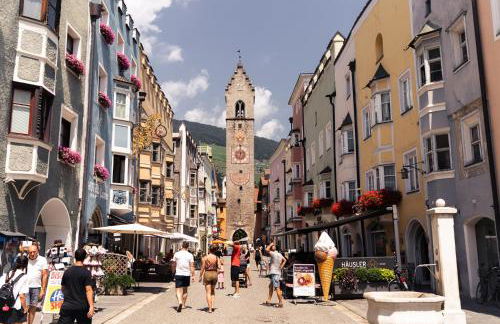 Stadtnestl Apartment Sterzing - Alpines Hideaway mit Kamin & Garten - Foto 32