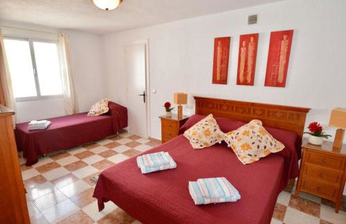 High Quality, Spacious, 4 Bedroom private Villa - Photo 4