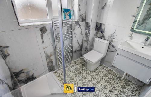 Convenient City Flat By Ace Homes Contractors Accommodation Leeds With Free Parking - Photo 12