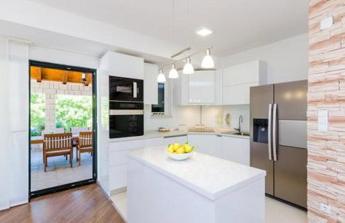 Villa Kate - outdoor pool, 4 bedrooms, free parking - Photo 15