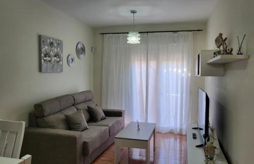 Ático dúplex con piscina privada y vistas al mar en Paraíso de Vera! - Foto 12